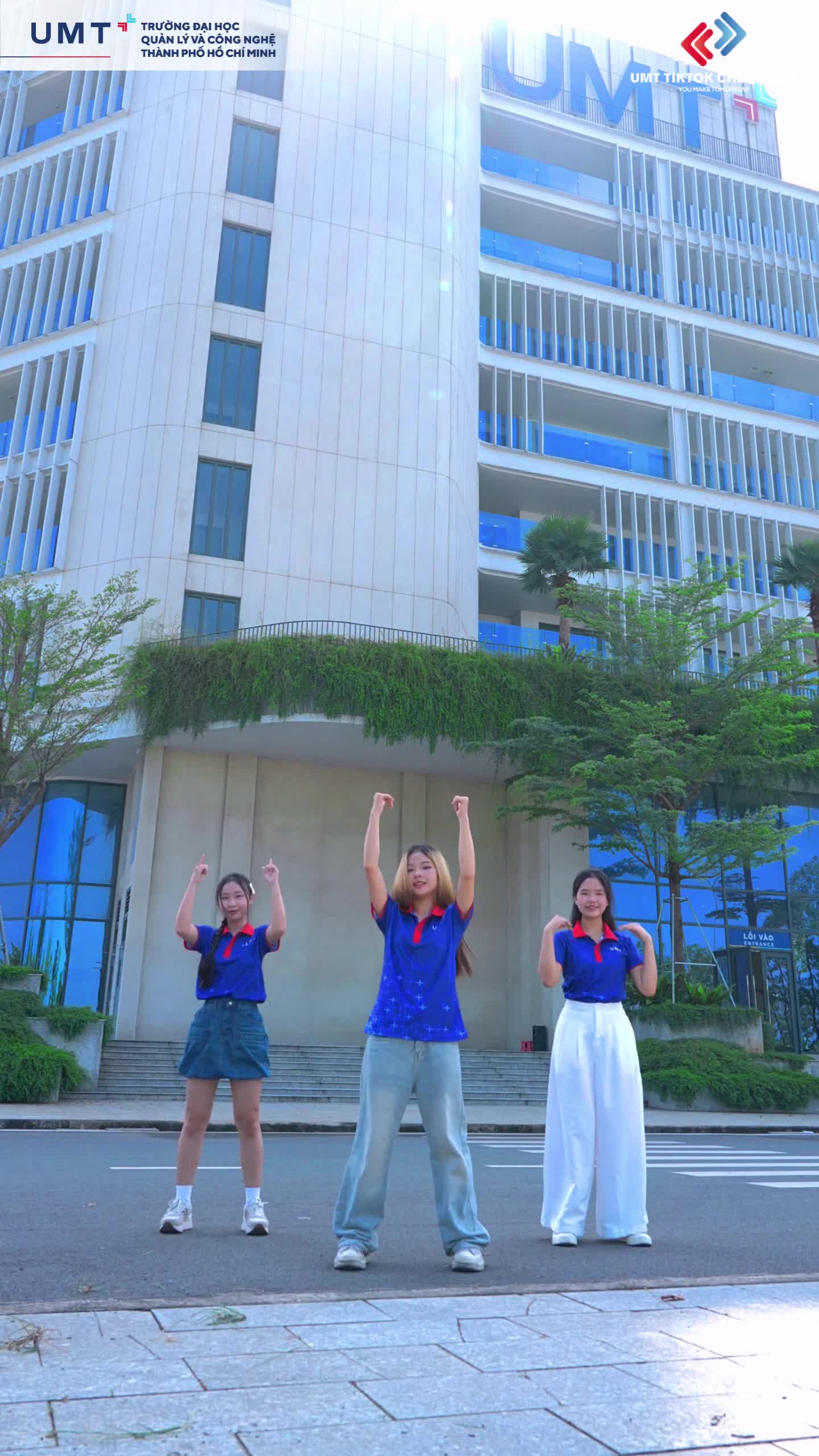 Cover điệu nhảy
