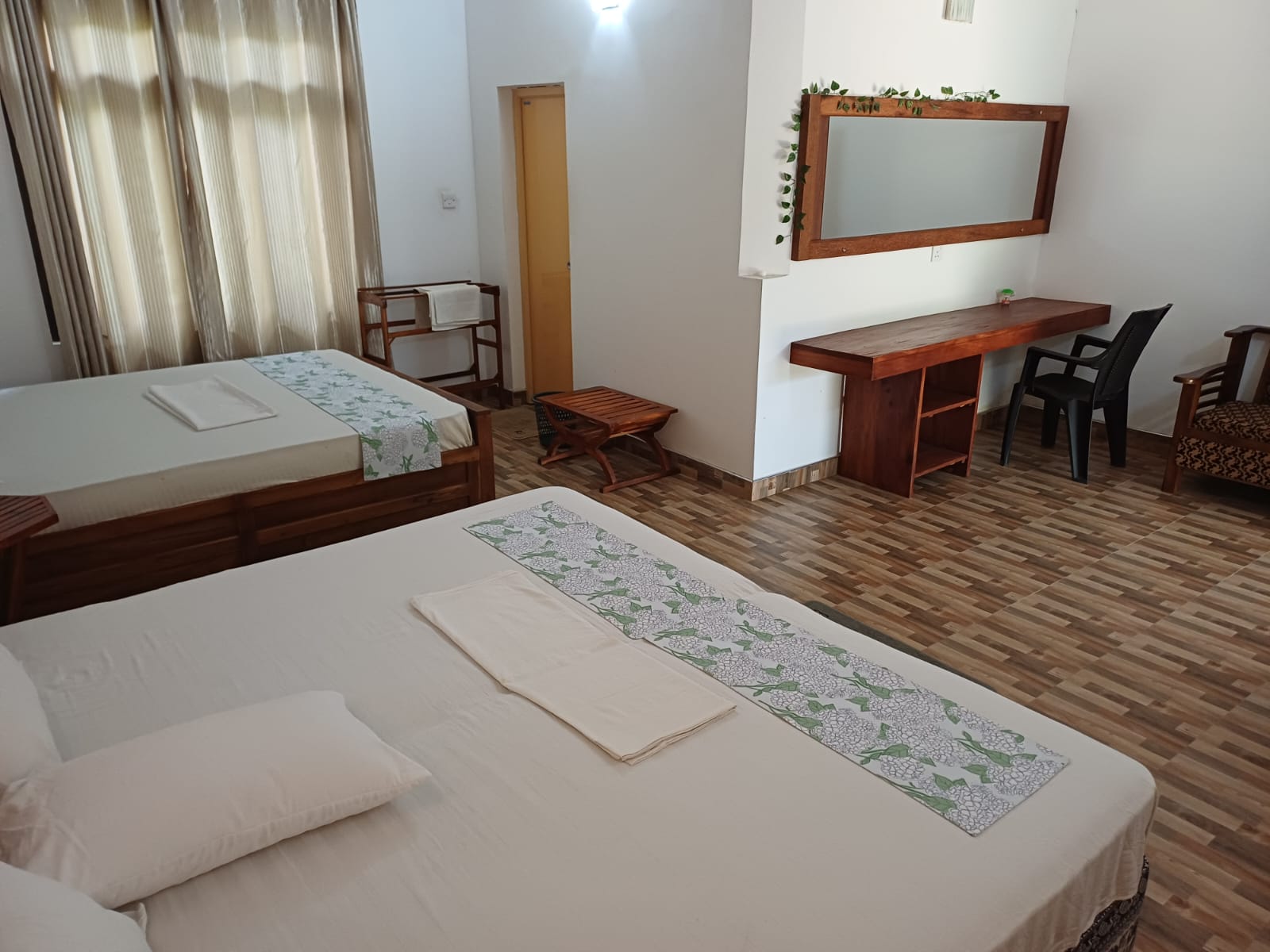 Deluxe Triple Room (Private AC)