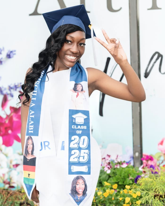 DanEli Graphy graduation portrait session with Priscilla | Newark, NJ