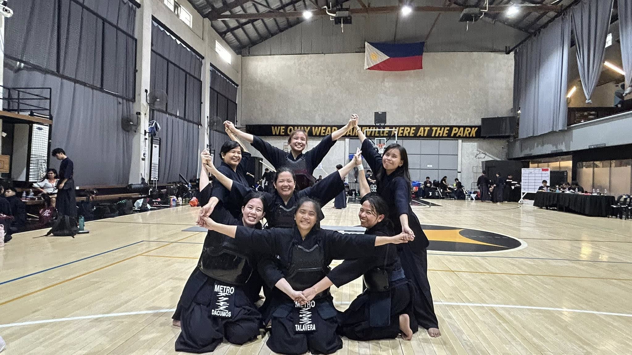 Metroken ladies star