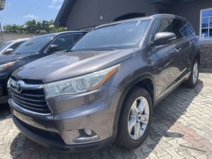 2016 Toyota Highlander