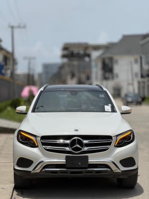 2018 MERCEDES-BENZ GLC