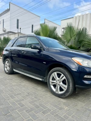 2012 MERCEDES-BENZ M-Class