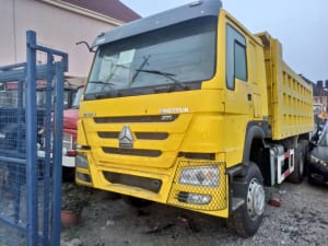 2020 SINOTRUK XHV