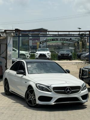 2016 MERCEDES-BENZ AMG C