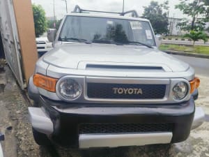 2009 TOYOTA FJ Cruiser