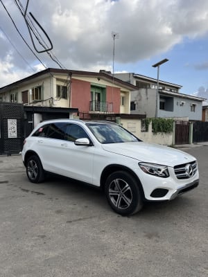 2019 MERCEDES-BENZ GLC