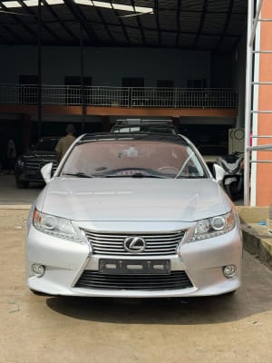 2014 LEXUS ES