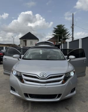 2011 TOYOTA VENZA