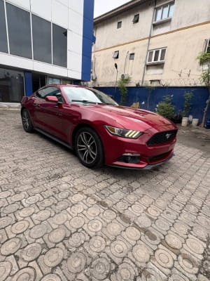 2017 FORD Mustang