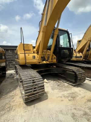 2000 CATERPILLAR excavator