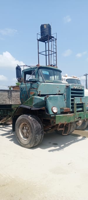 1980 MACK TRUCKS Granite