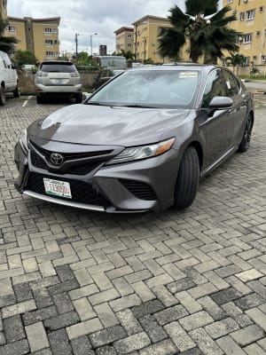 2019 TOYOTA Camry