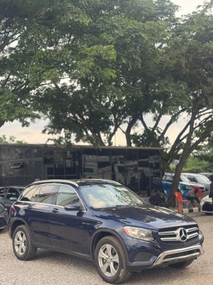 2016 MERCEDES-BENZ GLC