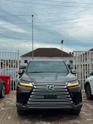 2022 LEXUS LX