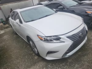 2014 LEXUS ES