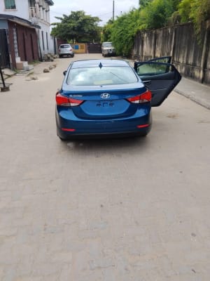 2015 HYUNDAI Elantra