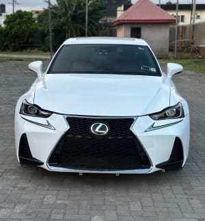 2019 LEXUS IS