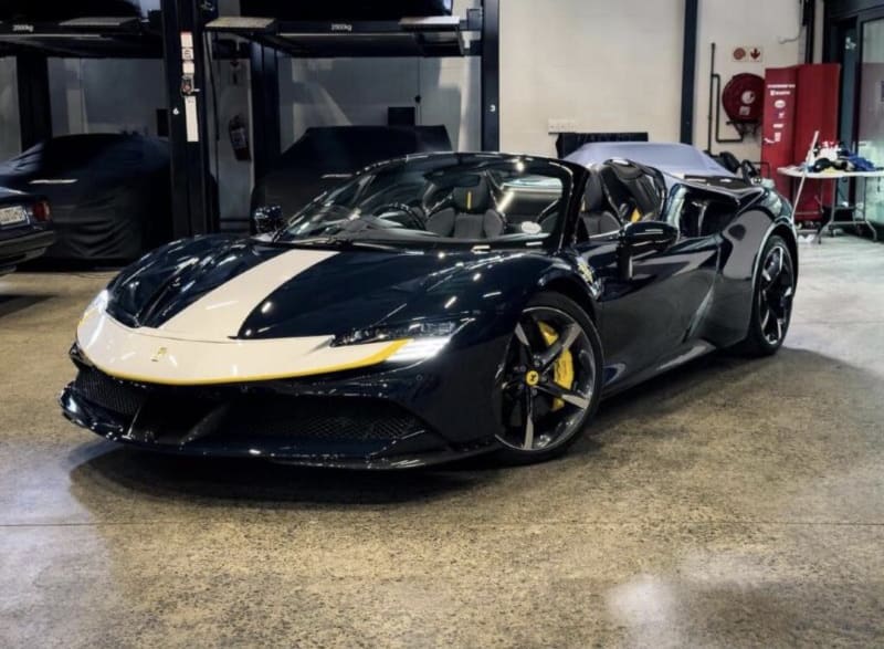 FERRARI FERRARI SF90 SF90 Stradale V8 AWD PHEV Coupe AT Eti Osa