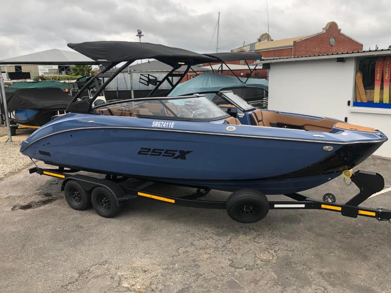 Yamaha Yamaha 255XD WakeSeries Jet boat Eti Osa