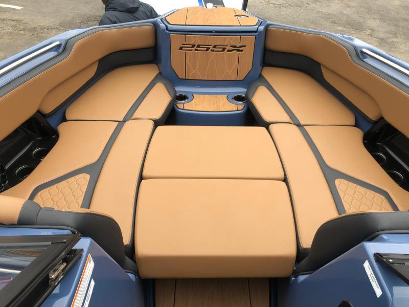 Yamaha Yamaha 255XD WakeSeries Jet boat Eti Osa