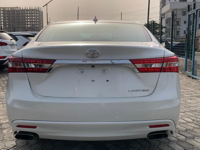 TOYOTA Toyota Avalon Limited Eti Osa