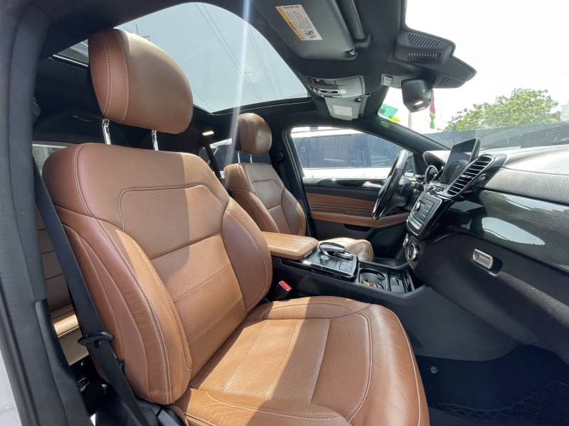 MERCEDES-BENZ MERCEDES-BENZ AMG GLE AMG GLE 43 Coupe 4MATIC 9G-Tronic Lagos Island