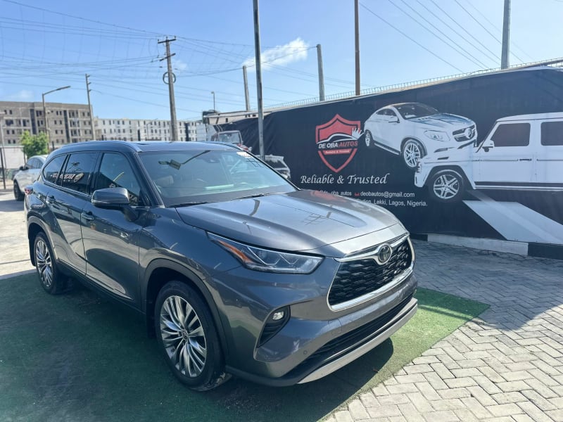 2020 TOYOTA Toyota Highlander Platinum