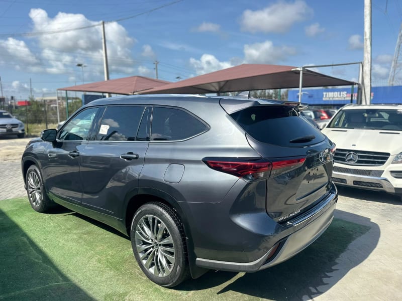 TOYOTA Toyota Highlander Platinum Eti Osa