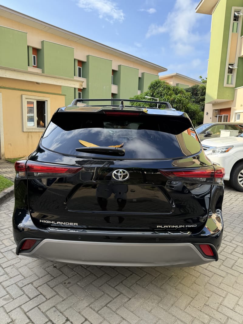 TOYOTA Highlander Platinum Eti Osa