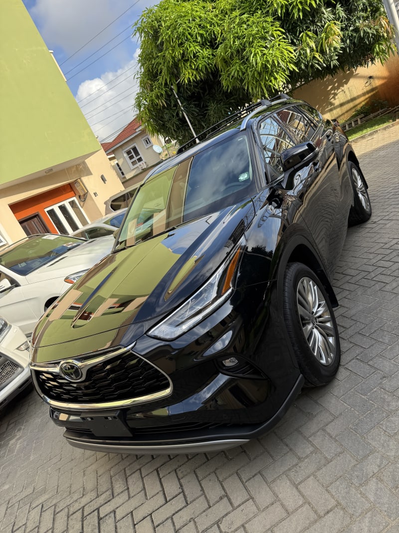 TOYOTA Highlander Platinum Eti Osa