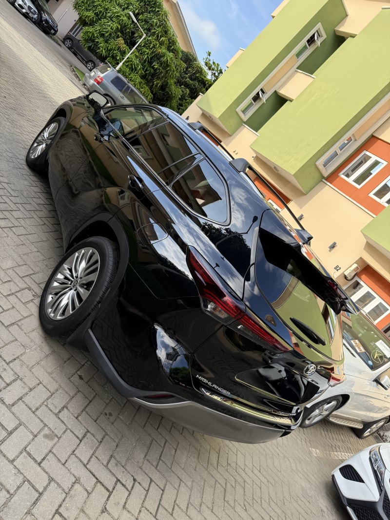 TOYOTA Highlander Platinum Eti Osa