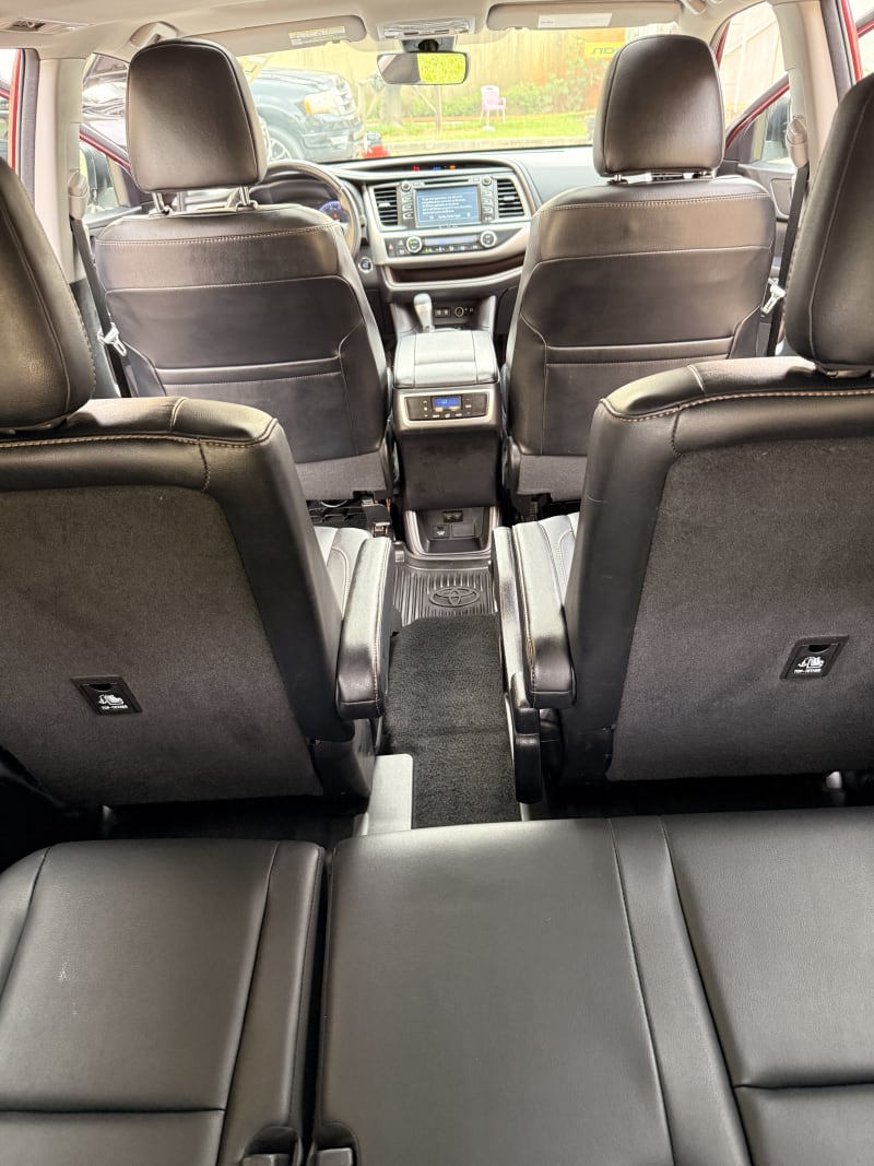 TOYOTA Highlander XLE Eti Osa