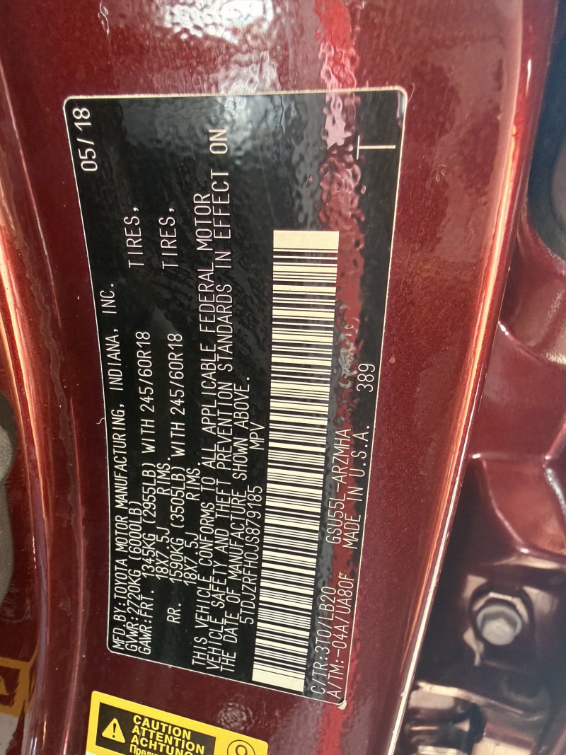 TOYOTA Highlander XLE Eti Osa