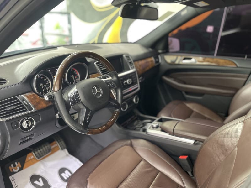 MERCEDES-BENZ MERCEDES-BENZ M-Class ML 400 BlueEFFICIENCY 4x4 AT Lagos Island