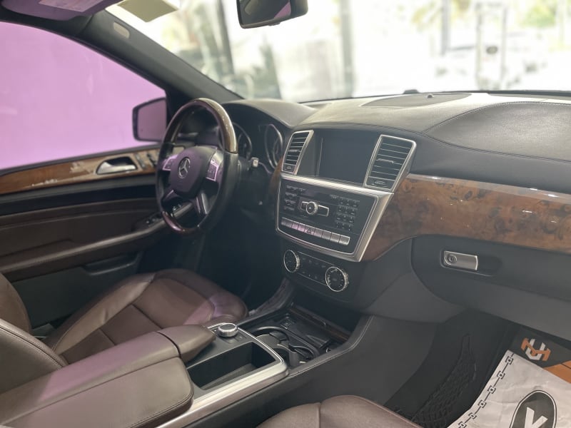 MERCEDES-BENZ MERCEDES-BENZ M-Class ML 400 BlueEFFICIENCY 4x4 AT Lagos Island