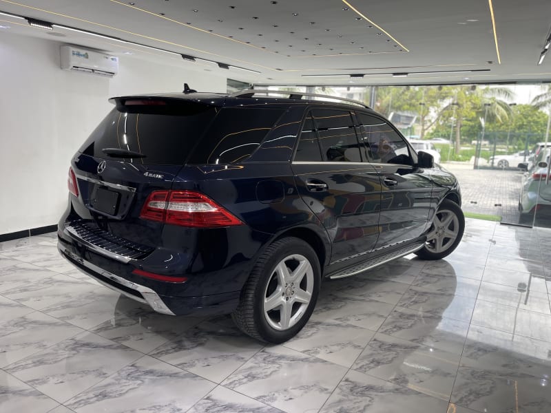 MERCEDES-BENZ MERCEDES-BENZ M-Class ML 400 BlueEFFICIENCY 4x4 AT Lagos Island