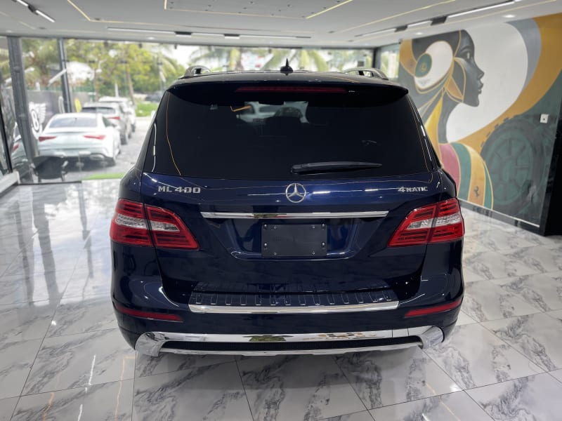 MERCEDES-BENZ MERCEDES-BENZ M-Class ML 400 BlueEFFICIENCY 4x4 AT Lagos Island