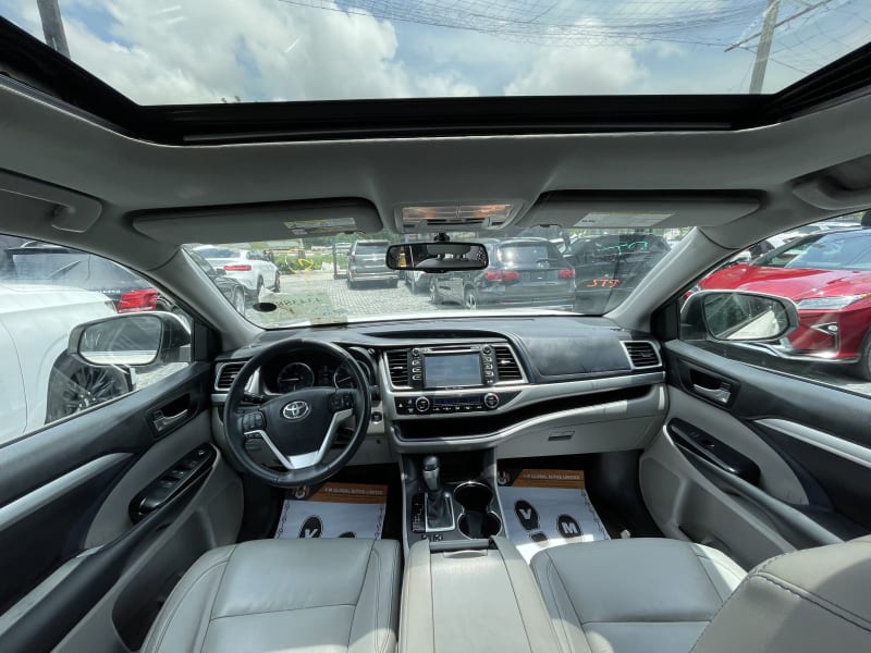 TOYOTA Toyota Highlander XLE Lagos Island