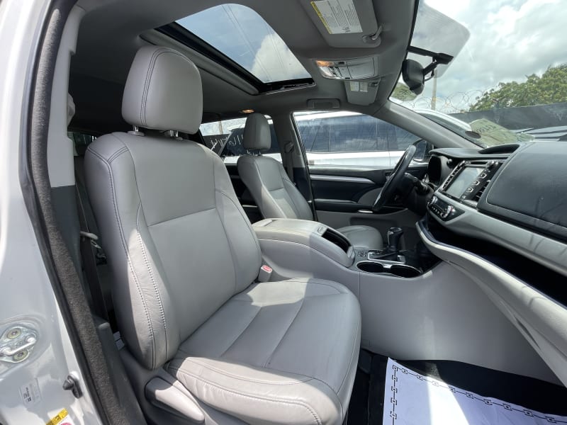 TOYOTA Toyota Highlander XLE Lagos Island