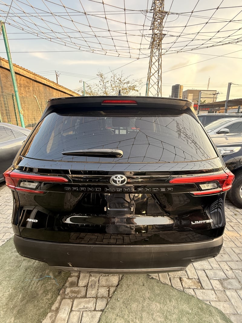 TOYOTA Grand Highlander Limited Eti Osa