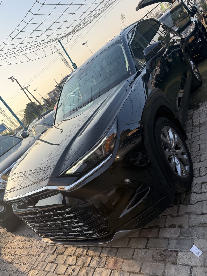 TOYOTA Grand Highlander Limited Eti Osa