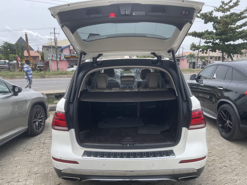 MERCEDES-BENZ GLE 350d AMG Line Dsl 4MATIC 9G-Tronic Amuwo-Odofin