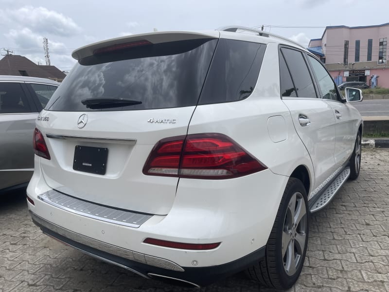 MERCEDES-BENZ GLE 350d AMG Line Dsl 4MATIC 9G-Tronic Amuwo-Odofin