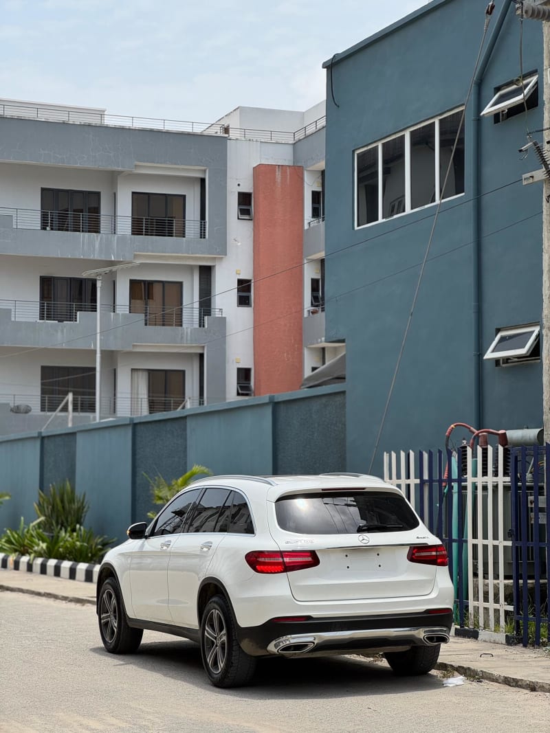 MERCEDES-BENZ MERCEDES-BENZ GLC GLC 300 4MATIC 9G-Tronic Eti Osa