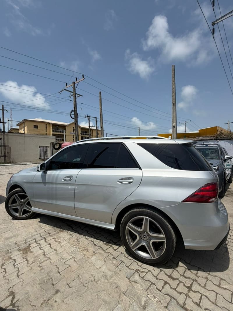 MERCEDES-BENZ MERCEDES-BENZ GLE GLE 400 4MATIC 9G-Tronic Eti Osa