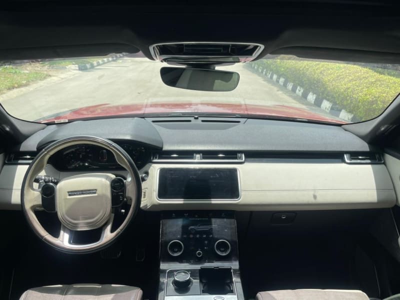 LAND ROVER L-R Range Rover Velar Range Rover Velar 2.0 184kW P250 HSE AWD AT Eti Osa