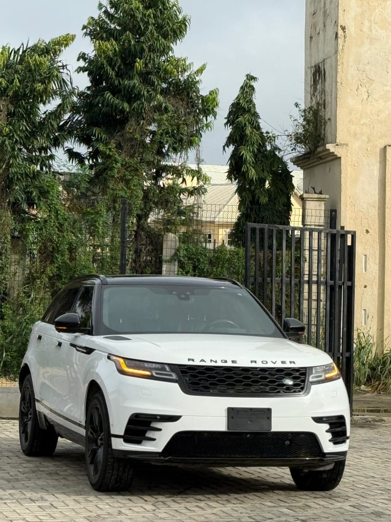 LAND ROVER L-R Range Rover Velar Range Rover Velar 2.0 221kW P300 SE AWD MY19 AT Eti Osa