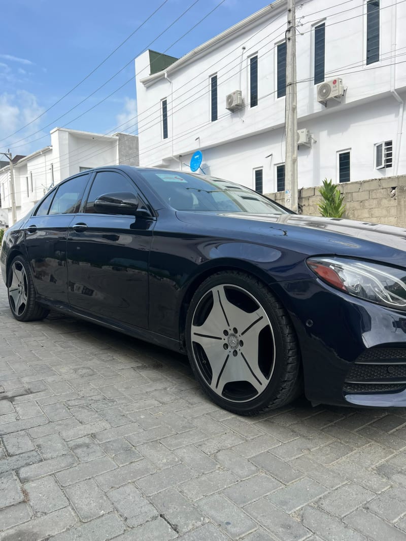 2018 MERCEDES-BENZ MERCEDES-BENZ E-Class E300