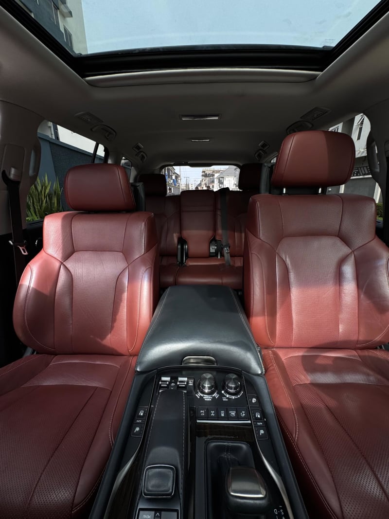 LEXUS LX 570 4WD AT Eti Osa